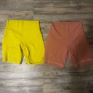 Lululemon size 6 aligns